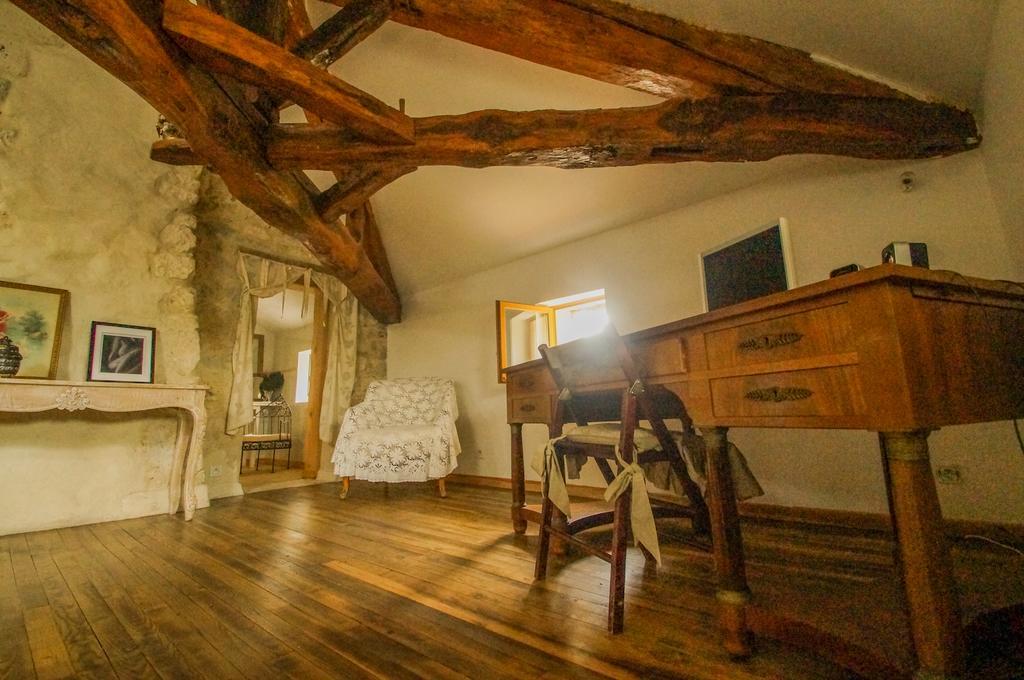 Chambres D'Hotes Domaine De La Rose Des Vents Castelnau-sur-lʼAuvignon Rom bilde
