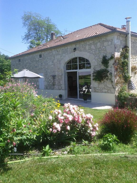 Chambres D'Hotes Domaine De La Rose Des Vents Castelnau-sur-lʼAuvignon Rom bilde